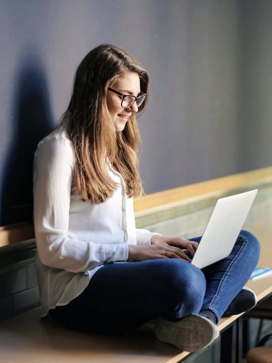 Quelles informations peut-on consulter sur Scolinfo